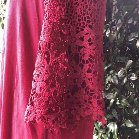 Burgundy wine 🍷 color dress with embroidered 3/4 sleeves - Picture 4 of 15